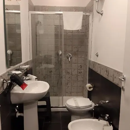 Гостевой дом Pit Stop 4*